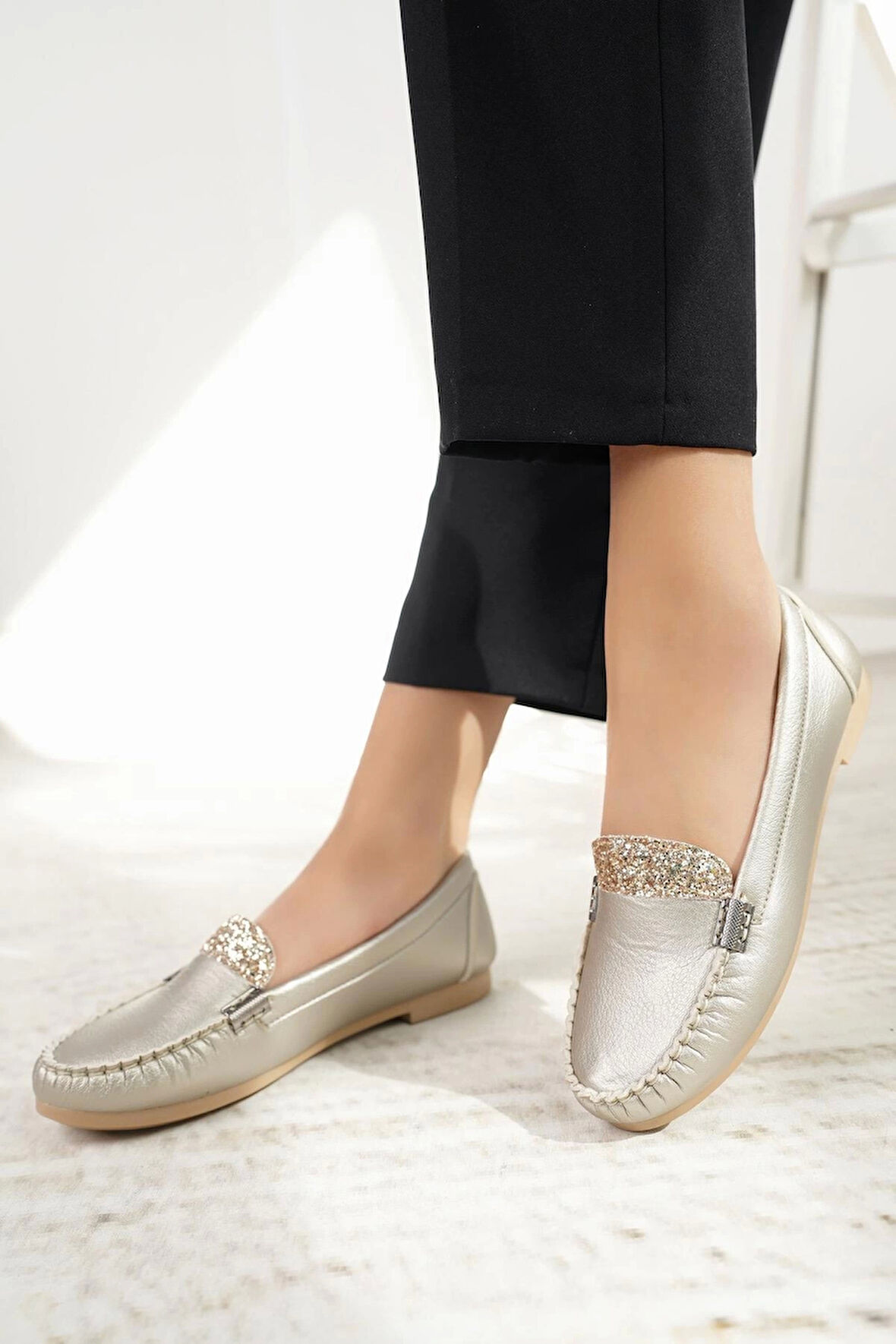 Neyna 23003 Gold Taşlı Anatomik Kadın Babet