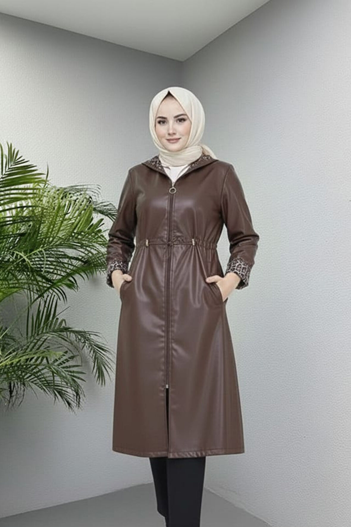 Kadın Fermuarlı Kapüşonlu İçi Şardonlu Deri Kahverengi Kap