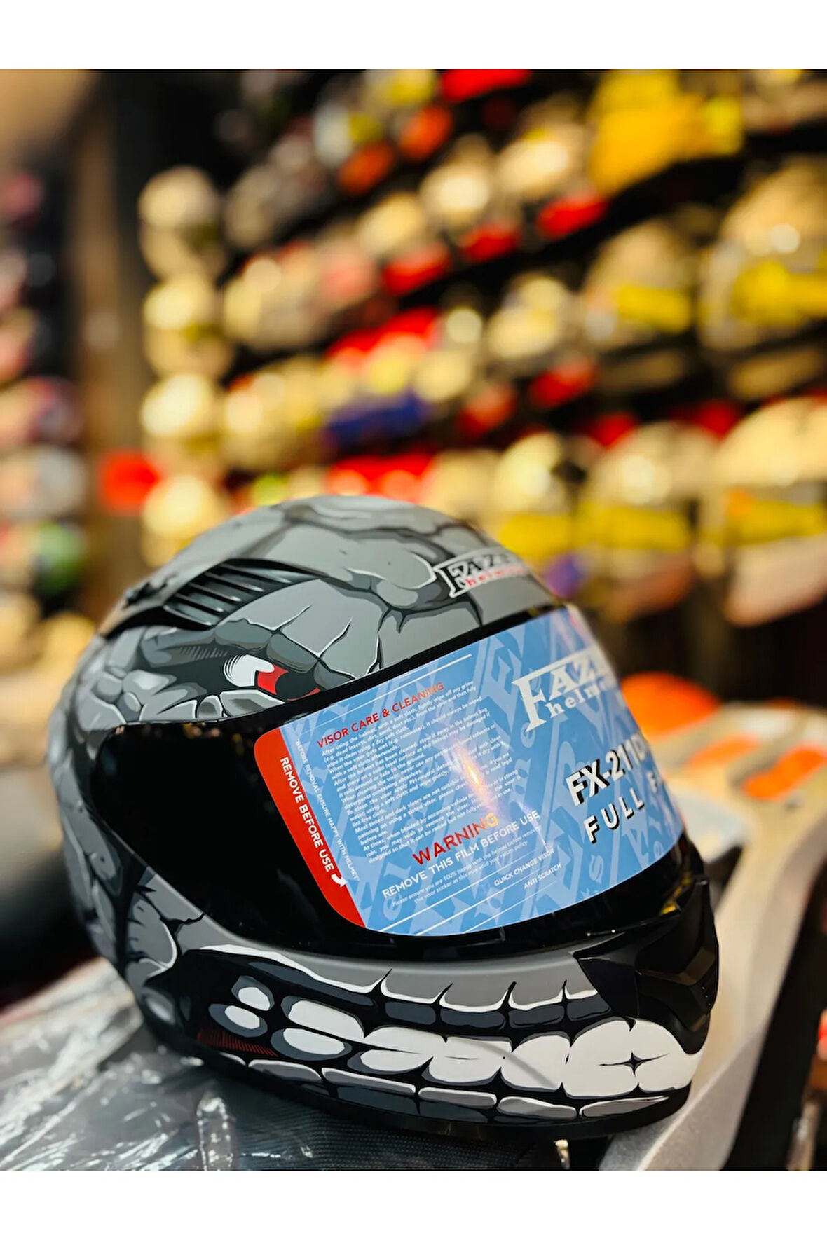 Fazer Siyah Vizör Fantastic Mat Grey Mat Full Face Güneş Vizörlü Motosiklet Kaskı