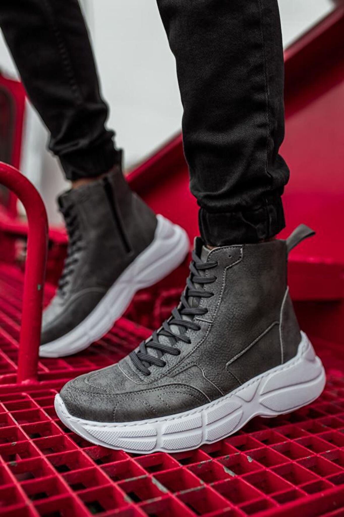 Bpm CH077 Yuvarlak Burun Yüksek Topuk Bağcıklı Fermuarlı Su Geçirmez Spor Antrasit Klasik Bot Suni Deri