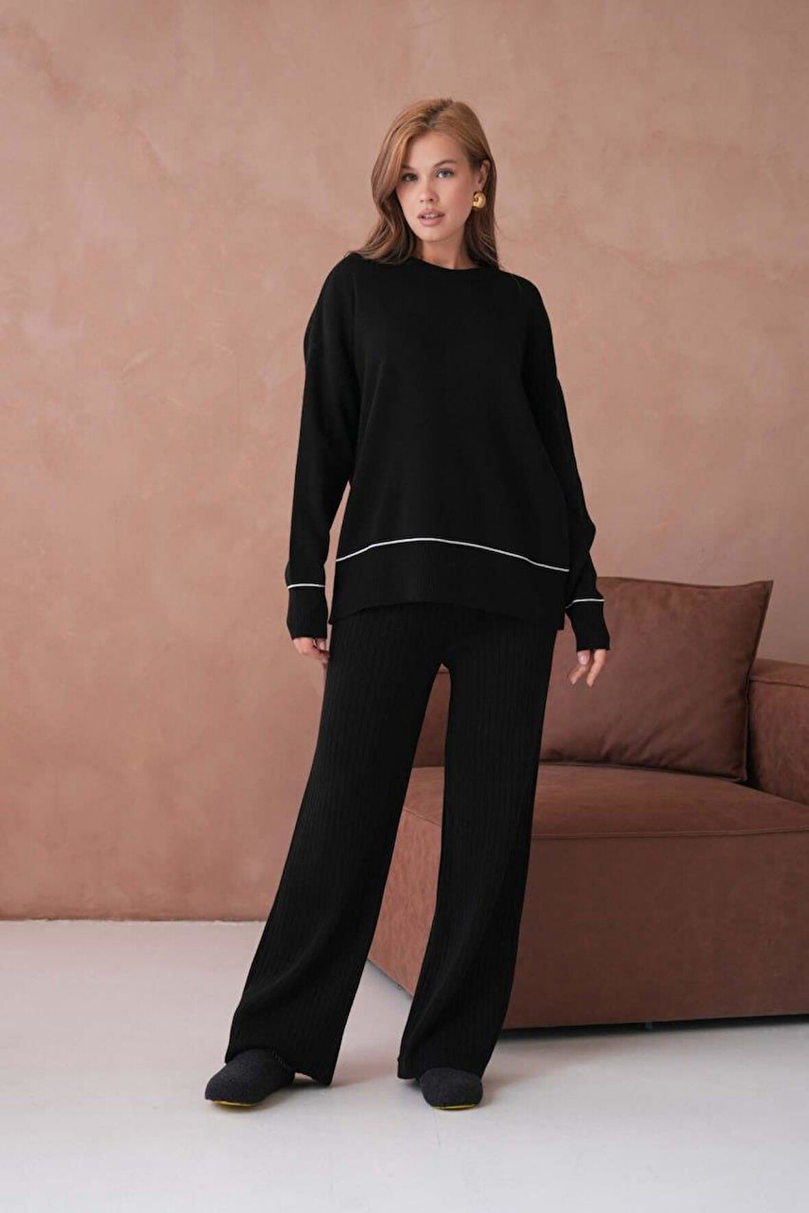 IŞŞIL 12231-Sfır Yaka Çizgi Uç Triko Pantolonlu Takım