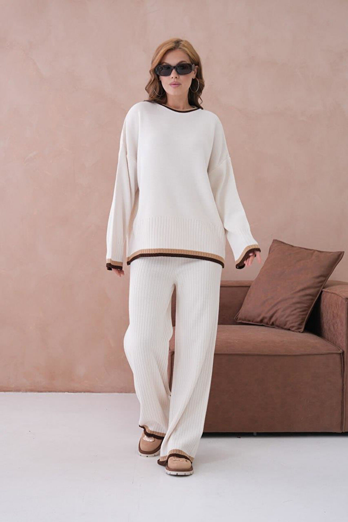 IŞŞIL 12227-Sıfır Yaka Şeritli Triko Pantolonlu Takım