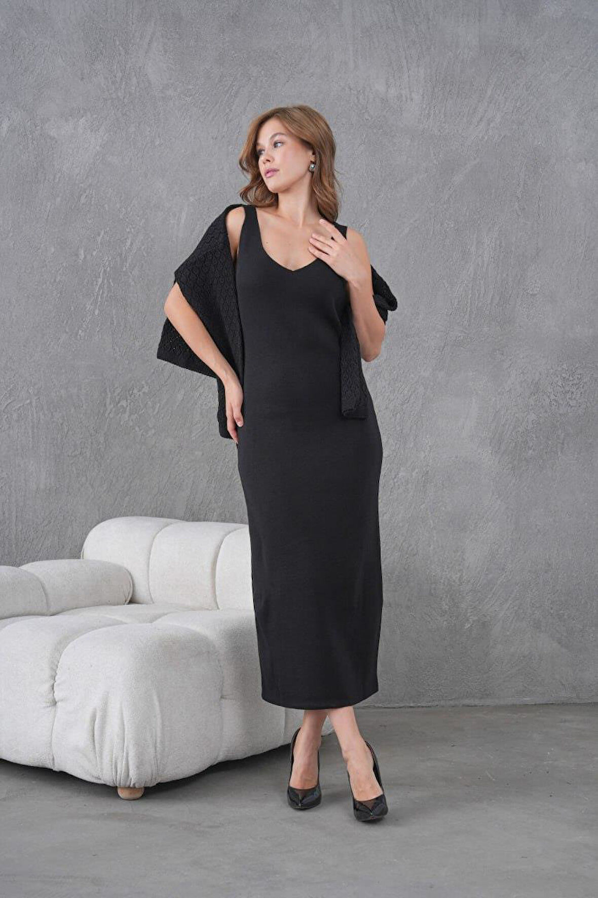 IŞŞIL 8600-Örgü Üst Askılı V Yaka  OverSize Triko Elbise