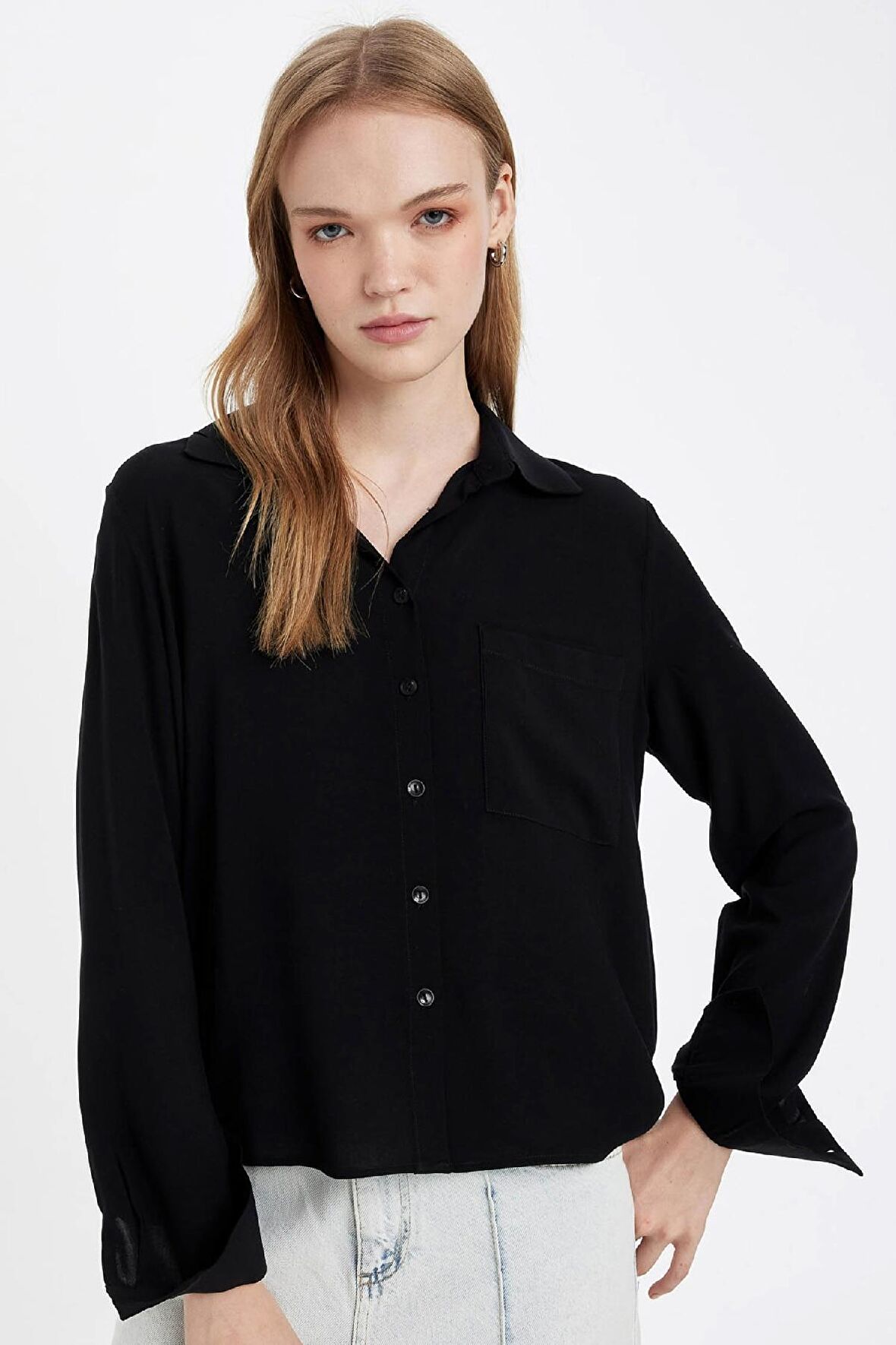 DeFacto Regular Fit Basic Düz Düğmeli Uzun Kollu Gömlek N2518AZ24AUBK81