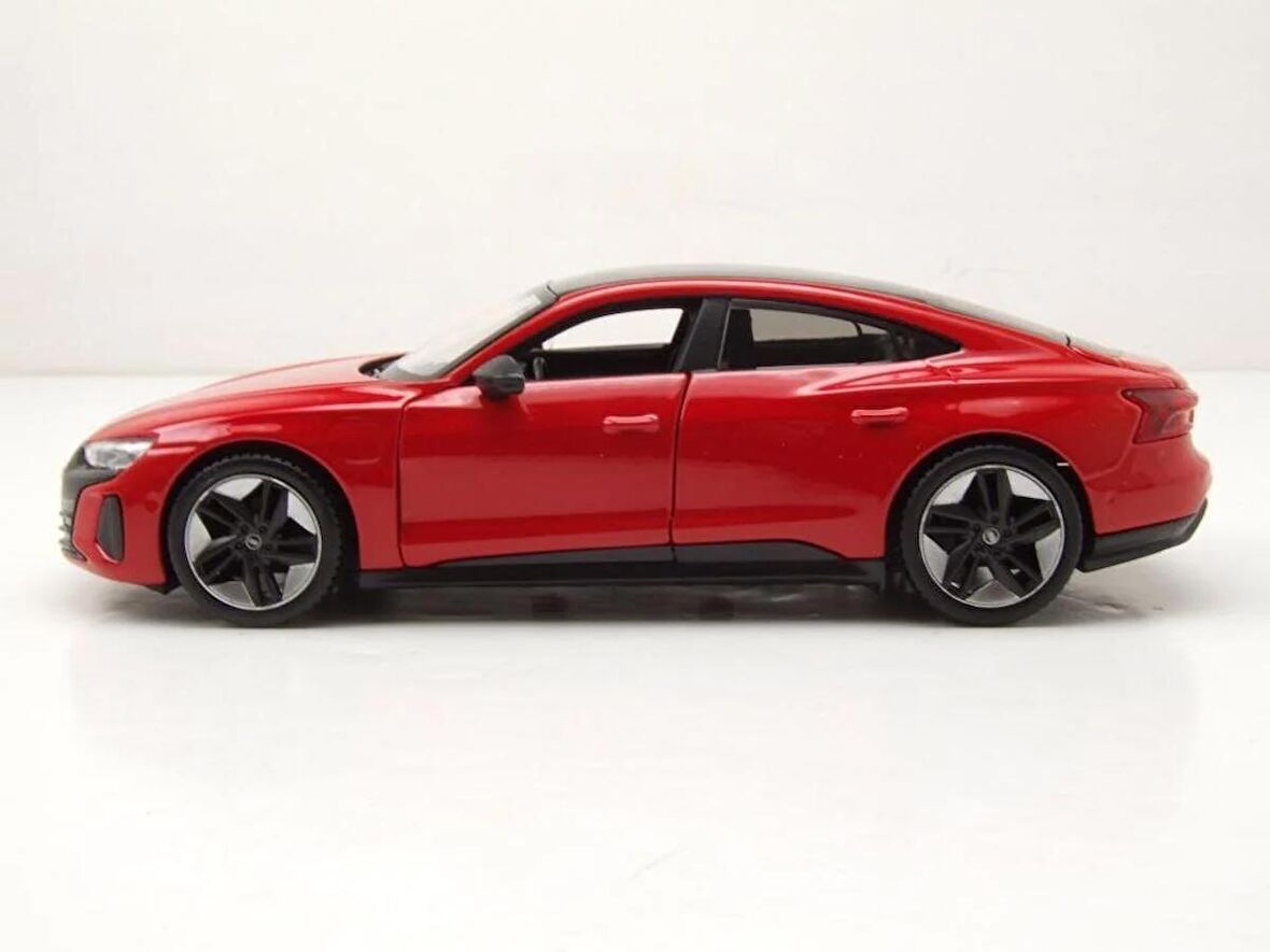 Audi RS E-Tron GT 2022 Red NEW 1:24 Maisto Diecast  Model Kırmızı