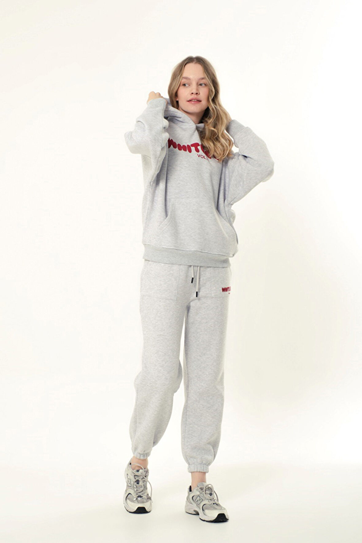 Kadın Oversize Kapüşonlu Sweatshirt  Yüksek Rubber Baskı  Rahat ve Şık Tasarım