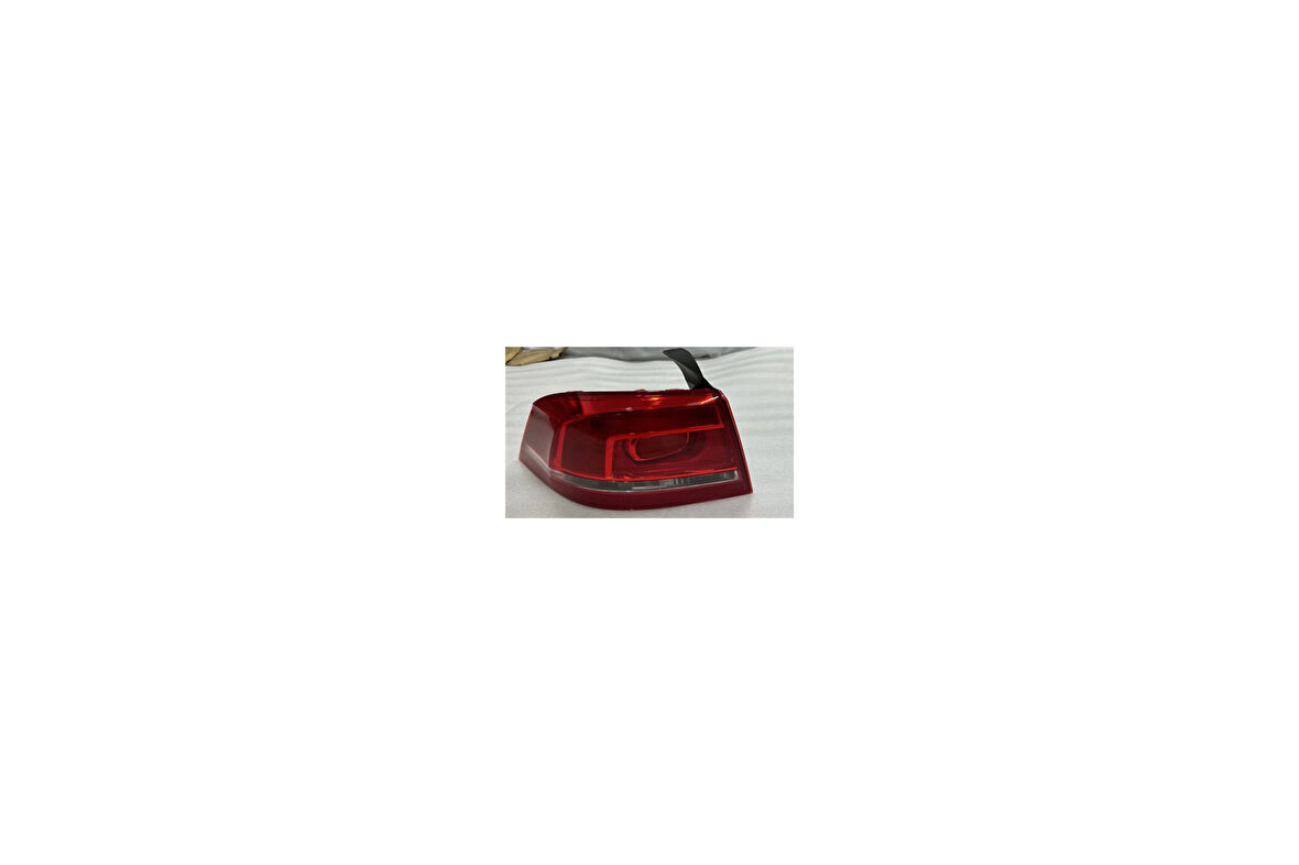 Passat Stop Lambası Ledsiz Sol 2012>>
