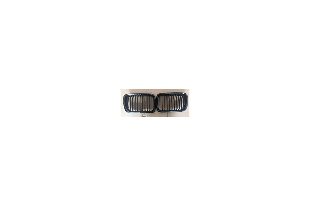ÖN PANJUR BÖBREK SET BMW E36 PARLAK SİYAH  91>96
