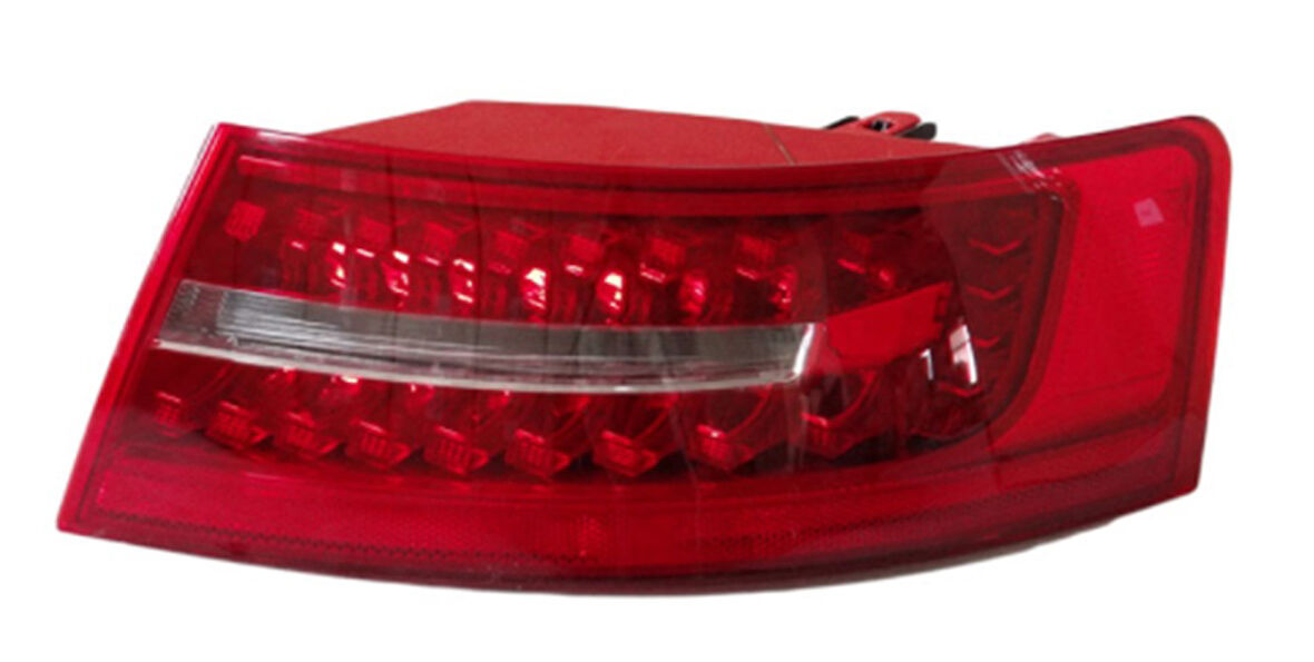 STOP LAMBASI SAG DIŞ LEDLI A6 2008-2011