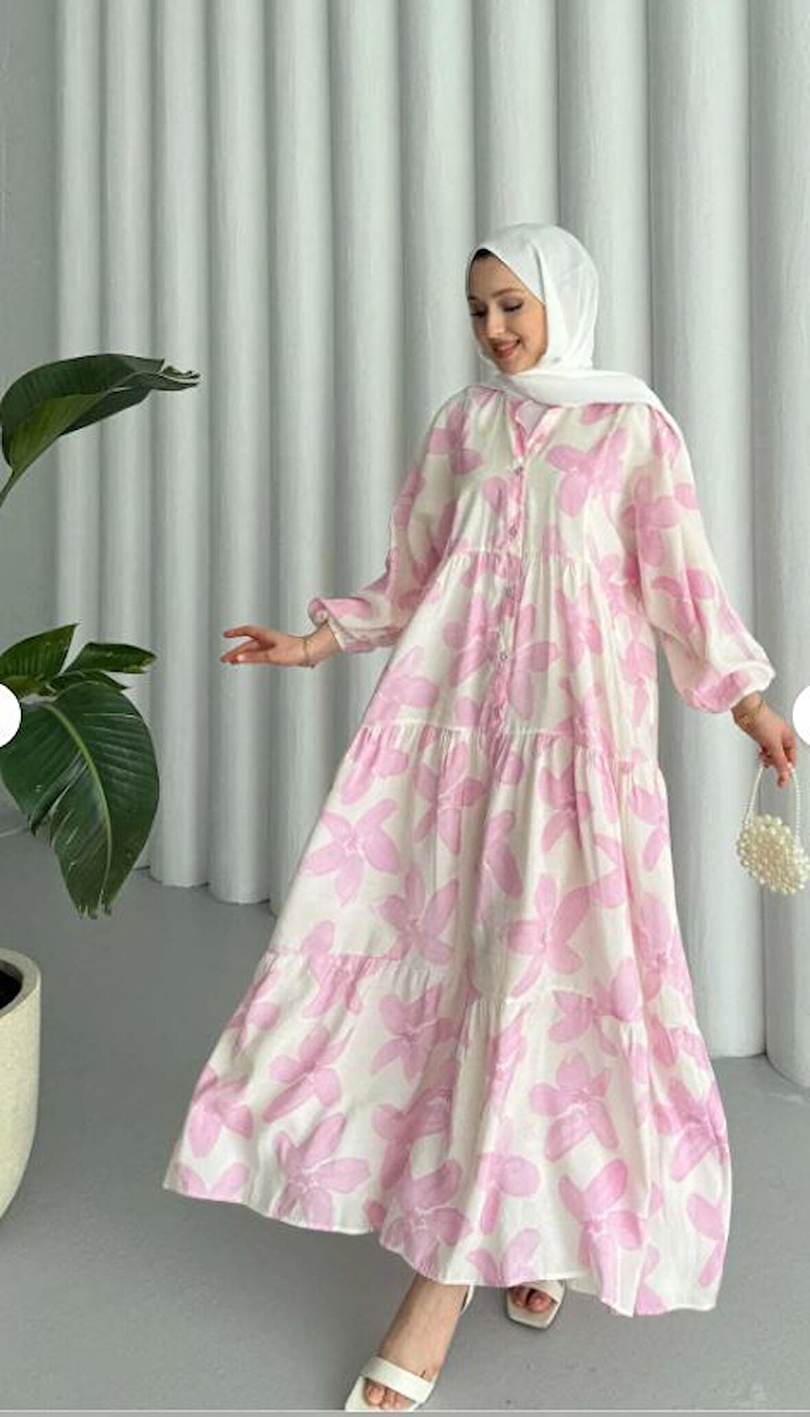 MODAL KUMAŞ ÇİÇEKLİ DÜĞMELİ ELBİSE - PEMBE