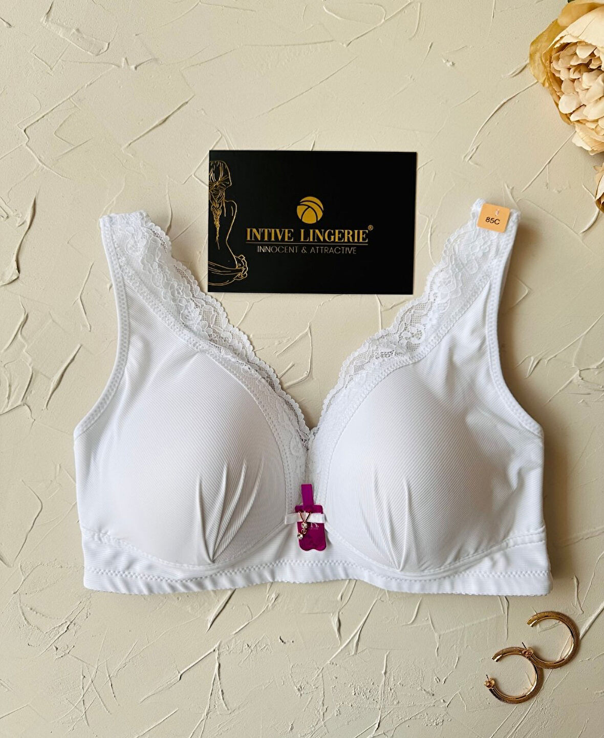 Harper Balensiz Desteksiz V Yaka Kesim Kaplı Dantelli Ultra Kaliteli Rahat C Cup Sütyen