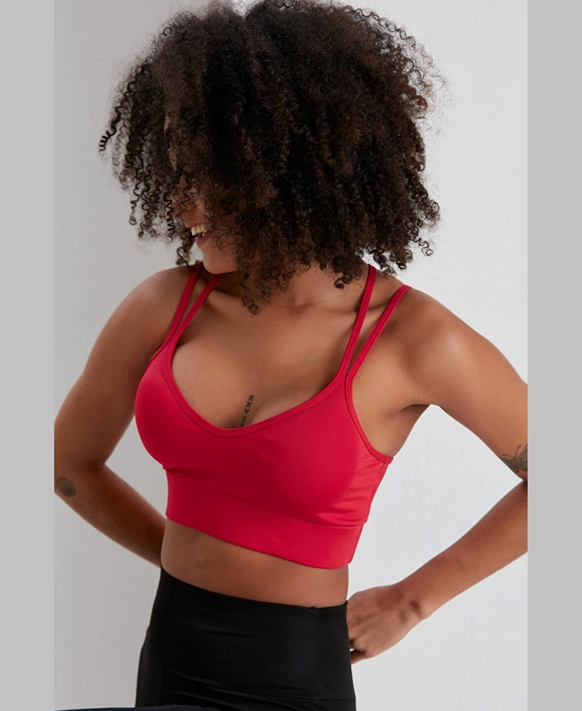 Aurafit V Yaka Arkası Çapraz İp Askılı Tasarım Spor Sütyeni/Büstiyer-9024