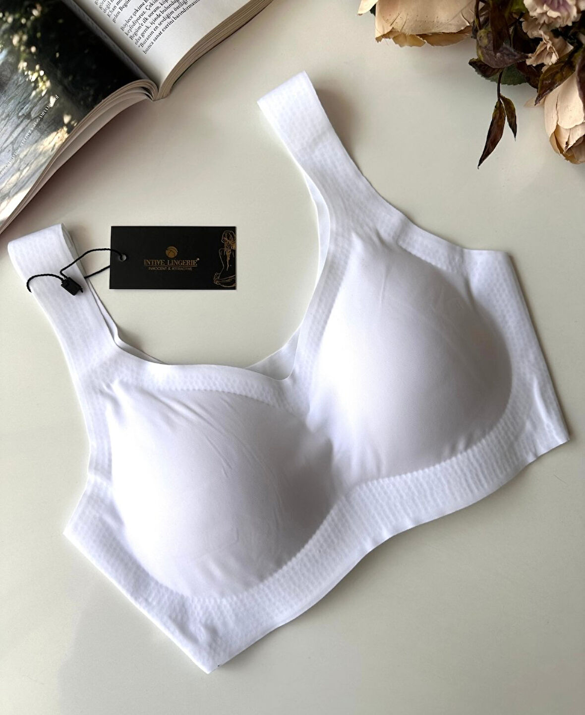 Intive Balensiz Dikişsiz Push-up Çıkarılabilir Padli Invisible (Görünmez) Bralet - İthal Bra