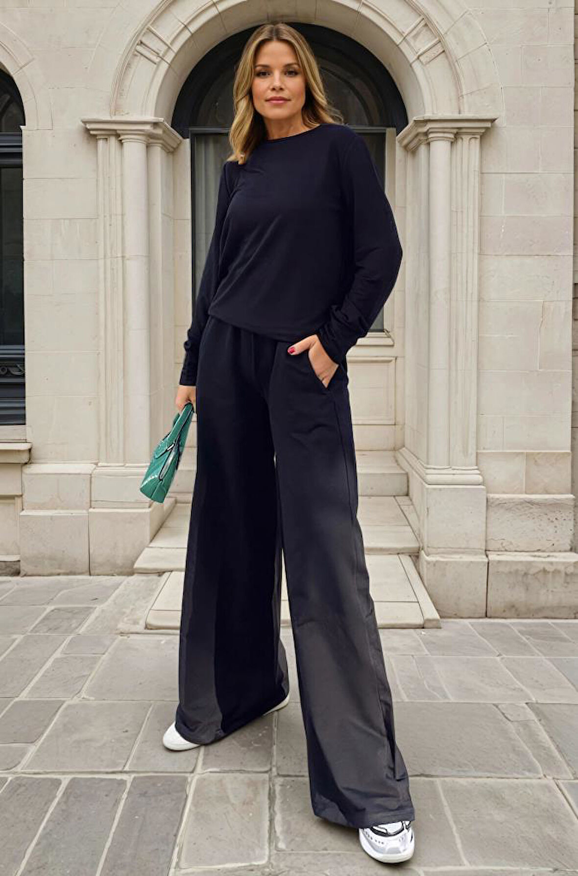 Kadın Uzun Kollu Sweatshirt , Bol Paça Beli Lastikli Cepli Pantolon - Alt & Üst Takım 3485500