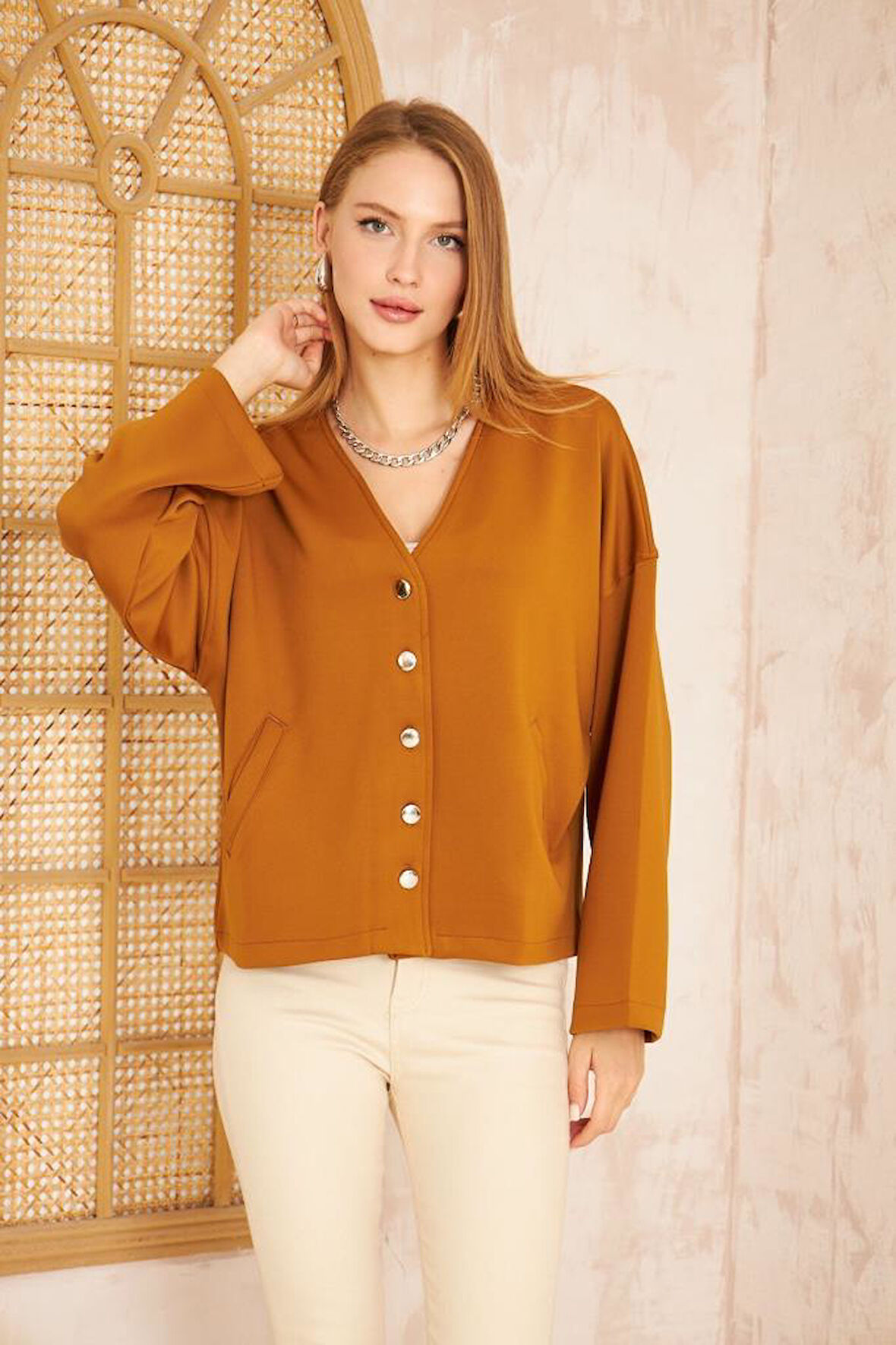 Kadın Siyah Scuba Kumaş Gümüş Düğme Detaylı Uzun Kollu Cepli Ceket Hırka 3510210