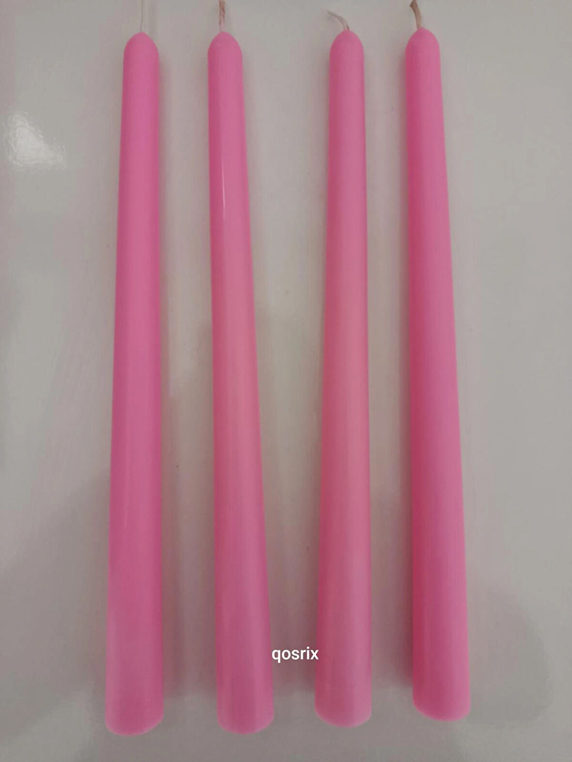 qosrix  4'lü Pudra Pembe Şamdan Soya Mumu 1. Kalite Soya Doğal Pudra Kokulu Uzun Çubuk Konik Mum Dekoratif
