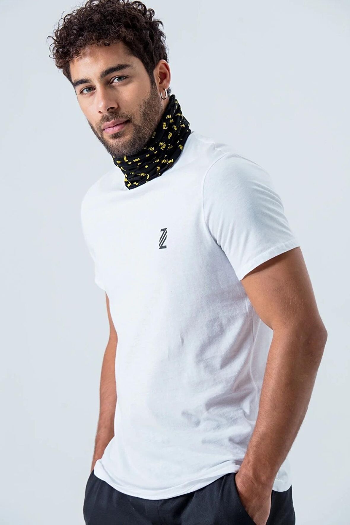 Erkek Beyaz %100 Pamuklu Bisiklet Yaka Kısa Kol Rahat Kesim Casual Spor T-shirt - Tişört