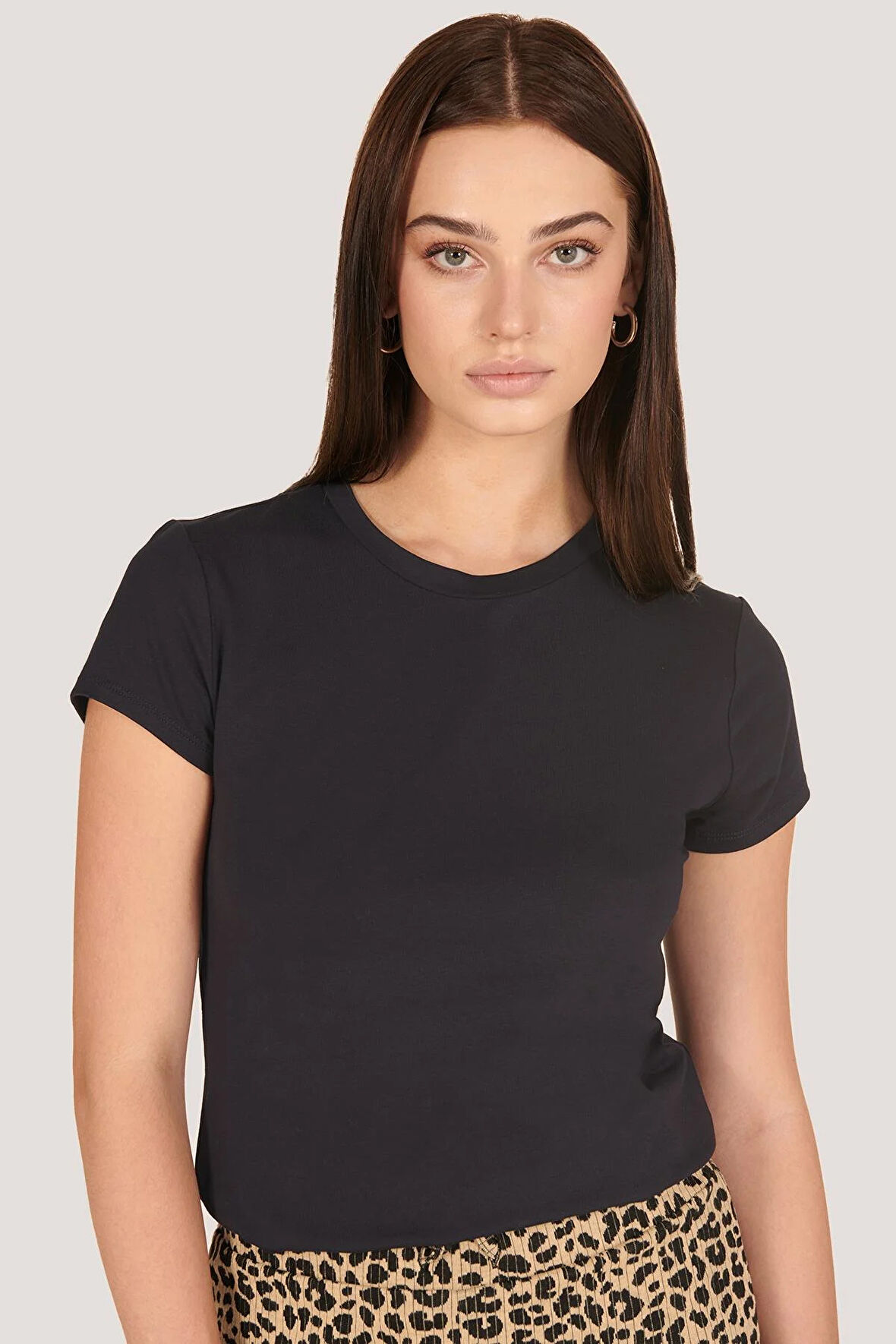 P-004953 - Kadın Sıfır Yaka Kısa Kollu Örme T-shirt - KOYU LACİVERT