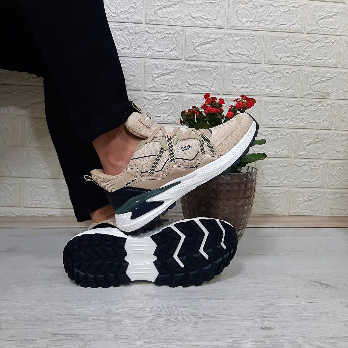 M.P. 1642 Bej Renk Memoryfoam Kaydırmaz Rahat Spor Ayakkabı