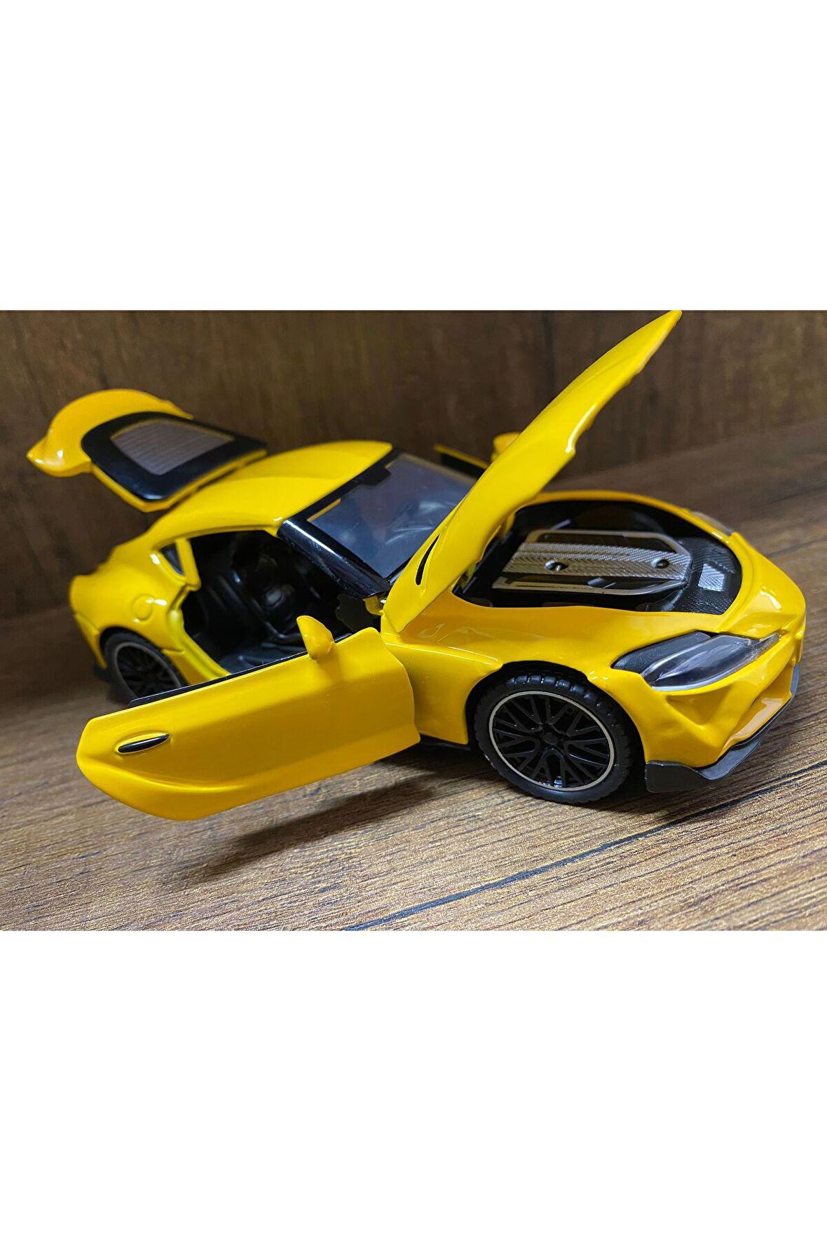 Metal Oyuncak Araba Toyota Supra Sesli Işıklı Çek Bırak Model Araba DİECAST ARABA SARI TOYOTA SUPRA
