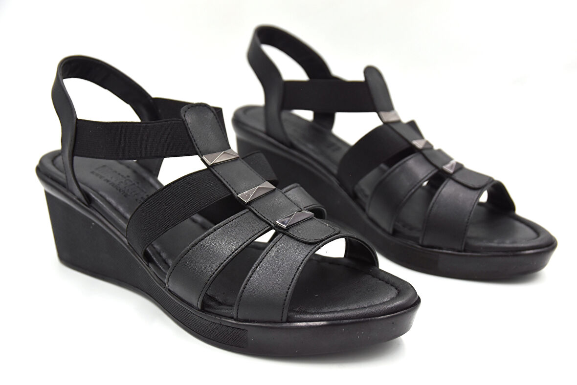 Prego (Mavişim) Poli Hafif Taban Lastikli Trok Detaylı Kadın Sandalet SİYAH