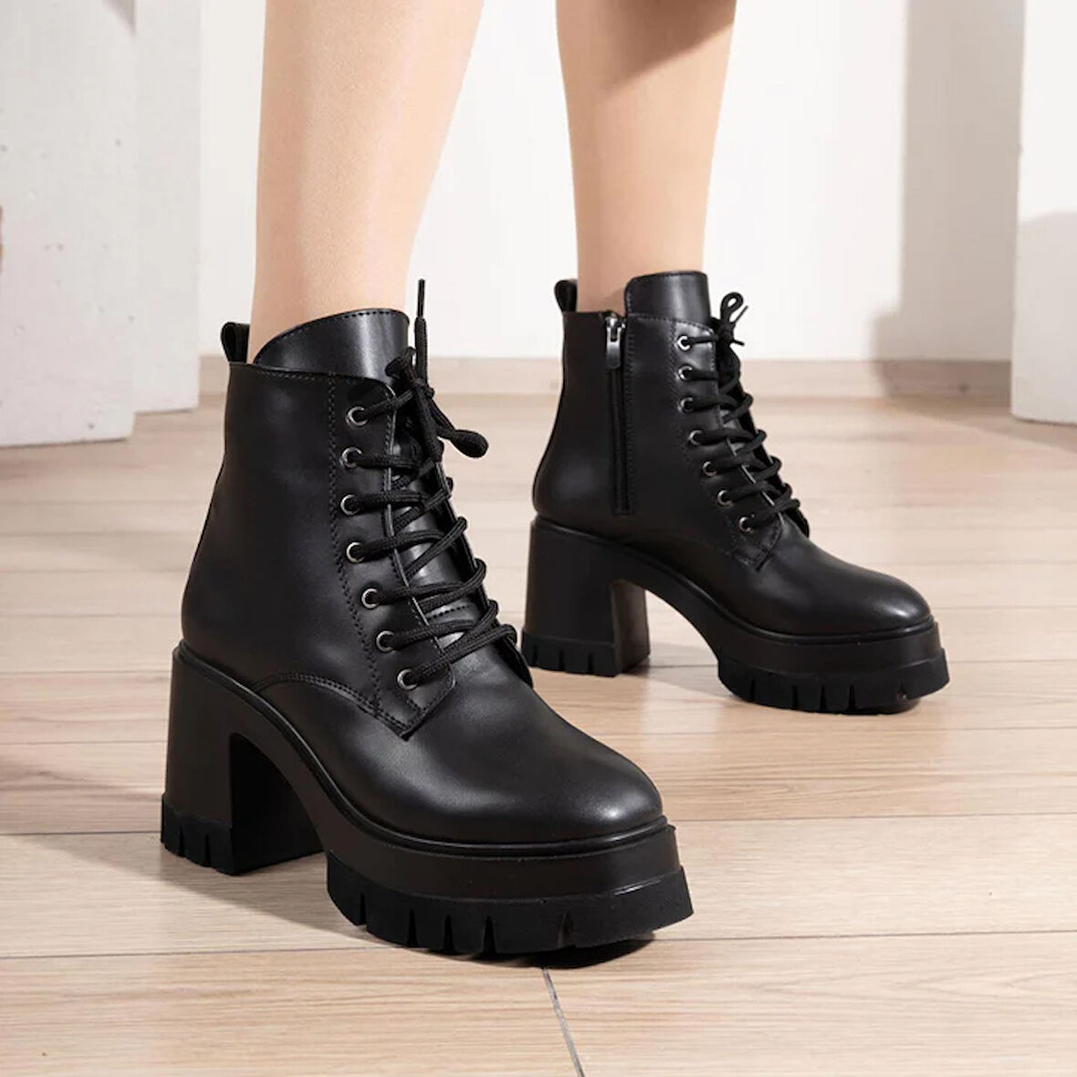 Park Moda Kalın Topuklu Platform Kadın Postal Bot SİYAH