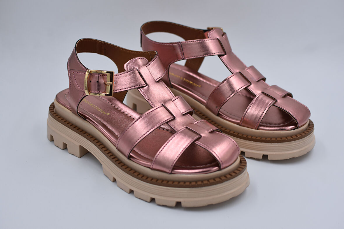 Beyaz (London) Suprays Poli Hafif Taban Kadın Sandalet PUDRA