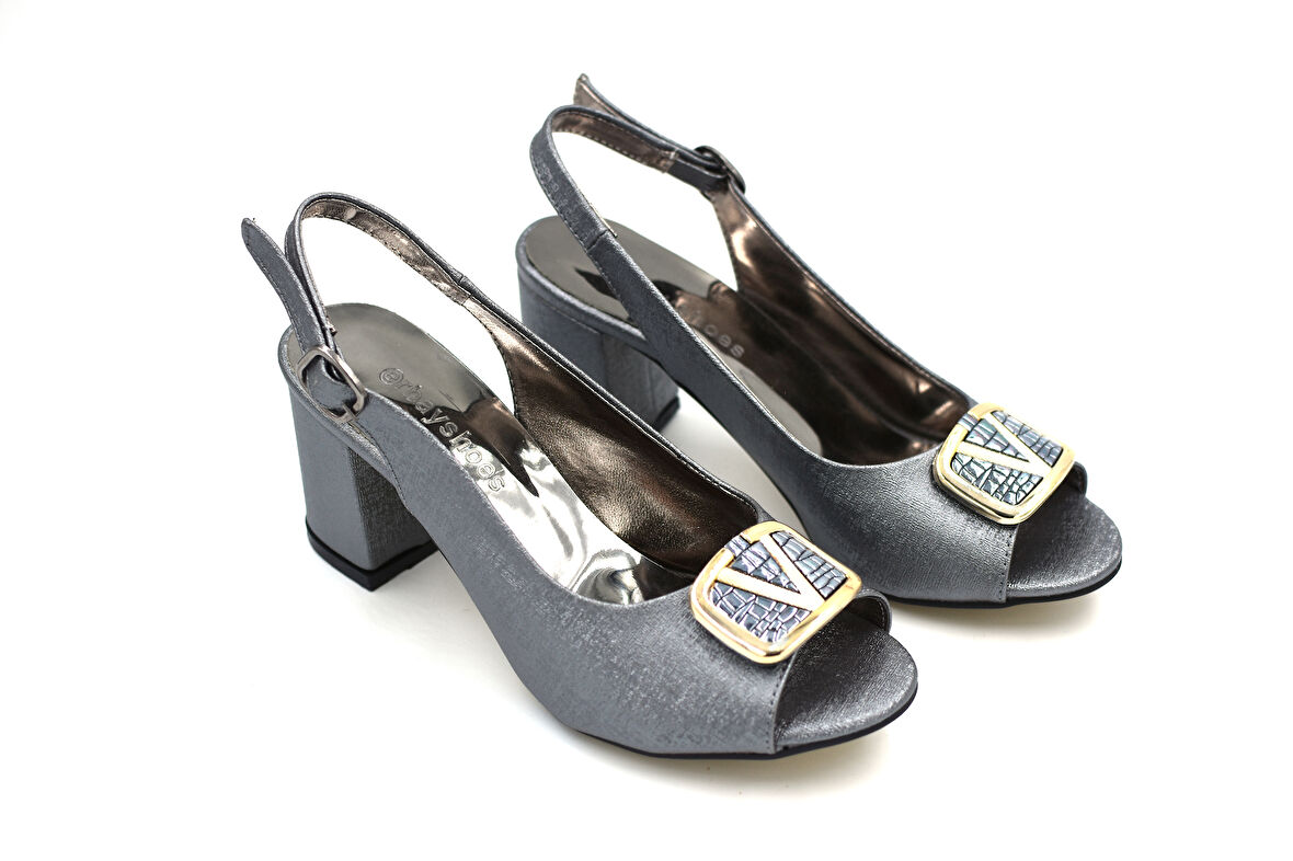 Prego (Erbay) Topuklu Toka Detaylı Kadın Abiye Ayakkabı PLATİN