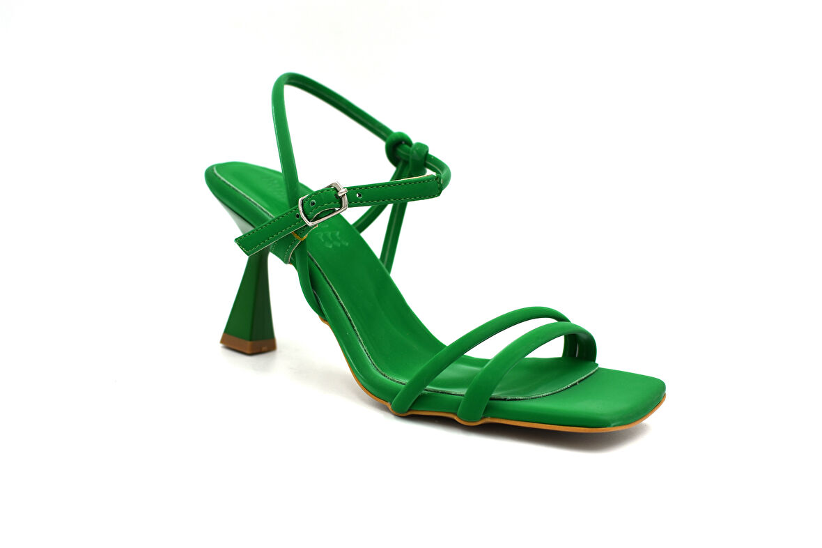 Beyaz (Park Moda) İnce Biyeli Topuklu Kadın Ayakkabı YEŞİL