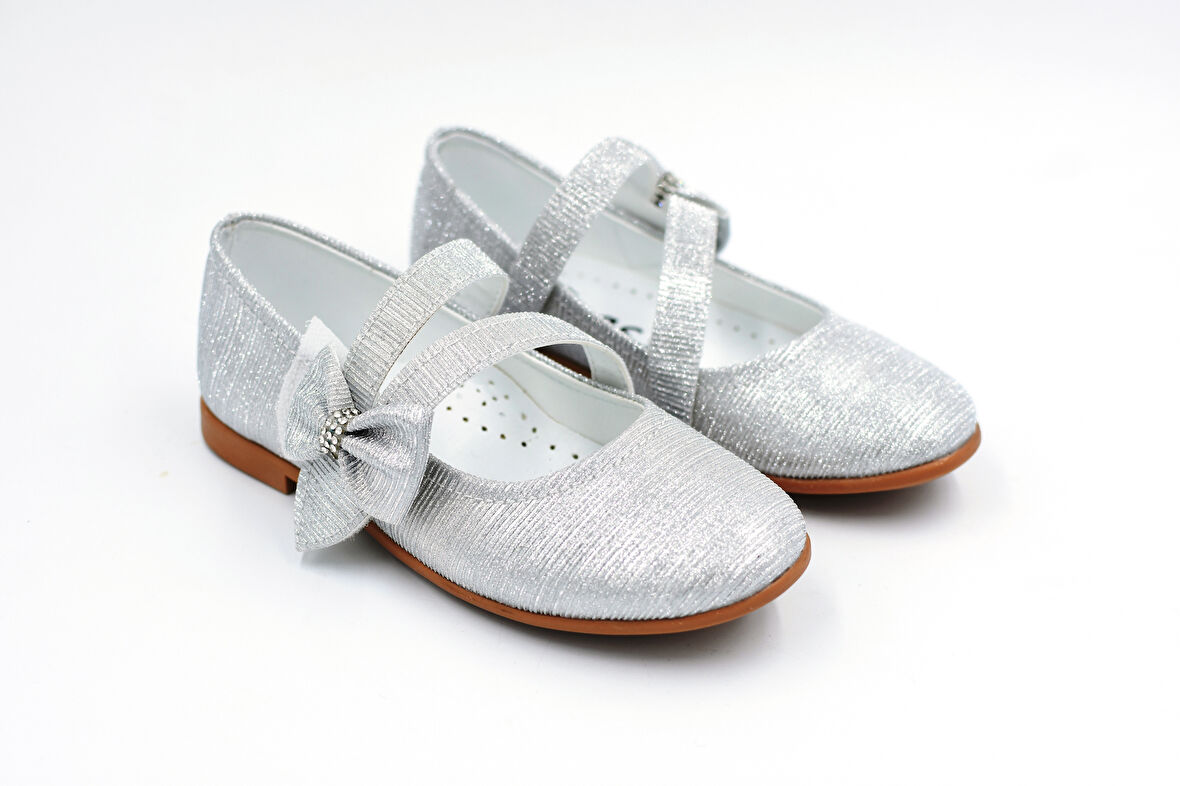 Beyaz (Ortaç Kids) Termo Kaymaz Taban Cırtlı Ortapedik Kız Çocuk Babet GUMÜŞ