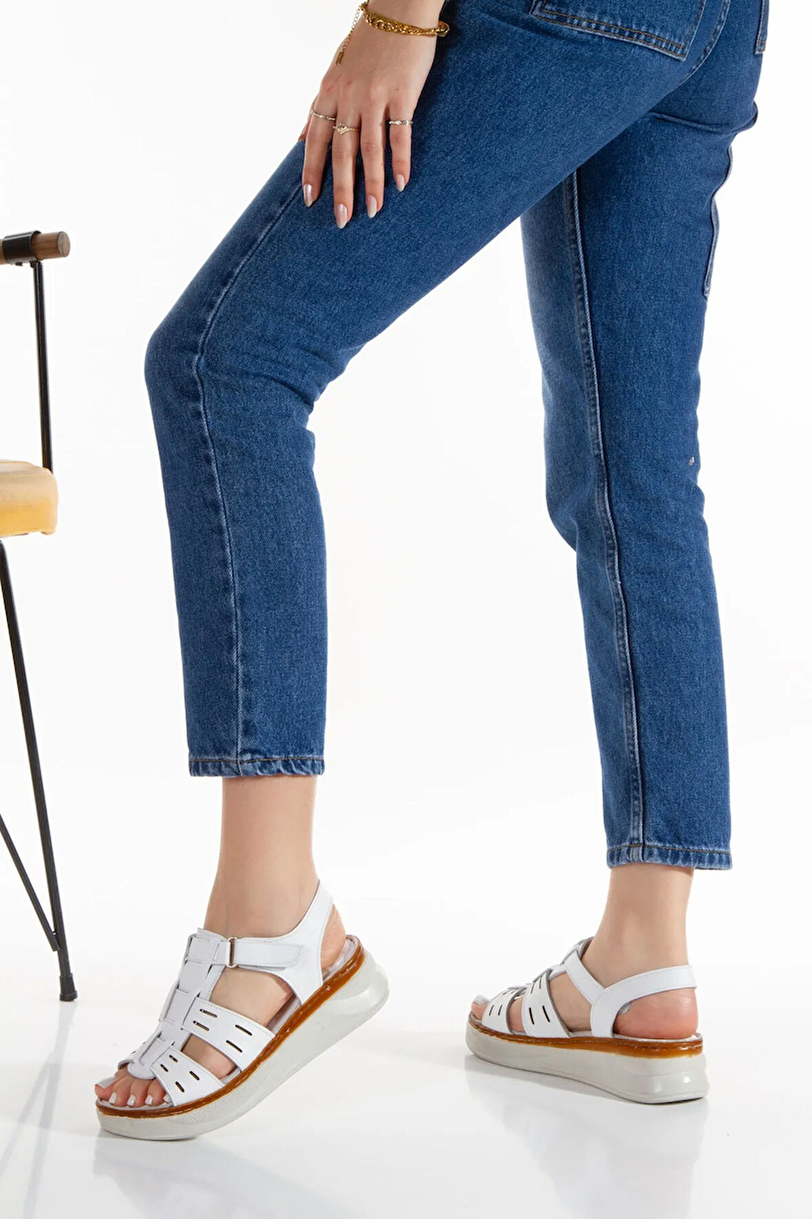 Prego (Ender) Iç Dış Hakiki Deri Ortopedik Taban Comfort Kadın Sandalet BEYAZ