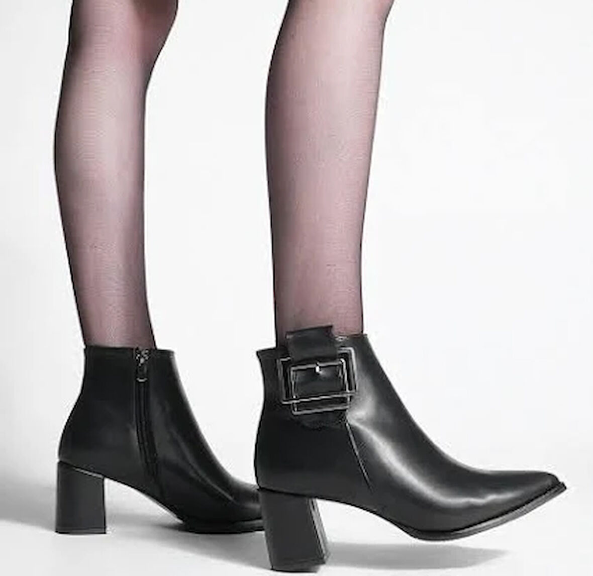 Beyaz (Park Moda) Yan Toka Detaylı Topukulu Günlük Kadın Bot SİYAH