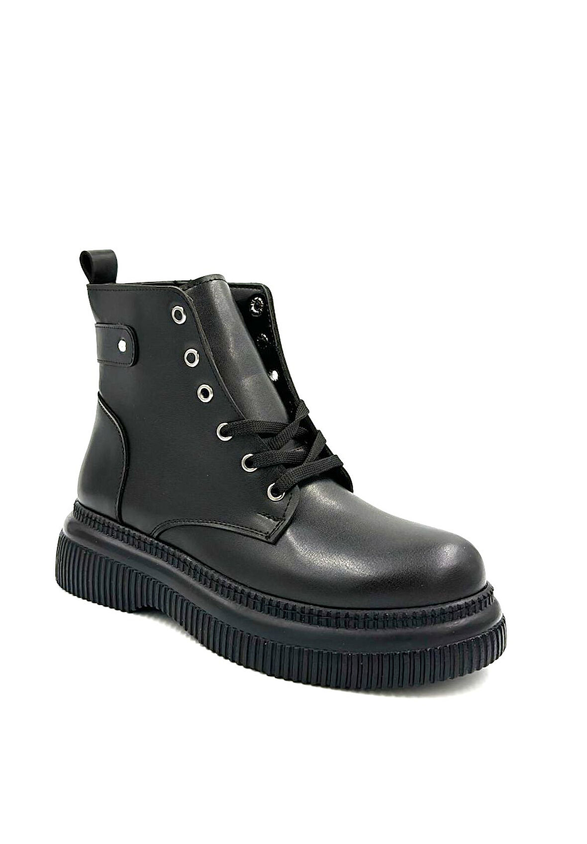 Beyaz (Oktay) Haiti Poli Hafif Taban Bağcıklı Kadın Postal Bot SİYAH