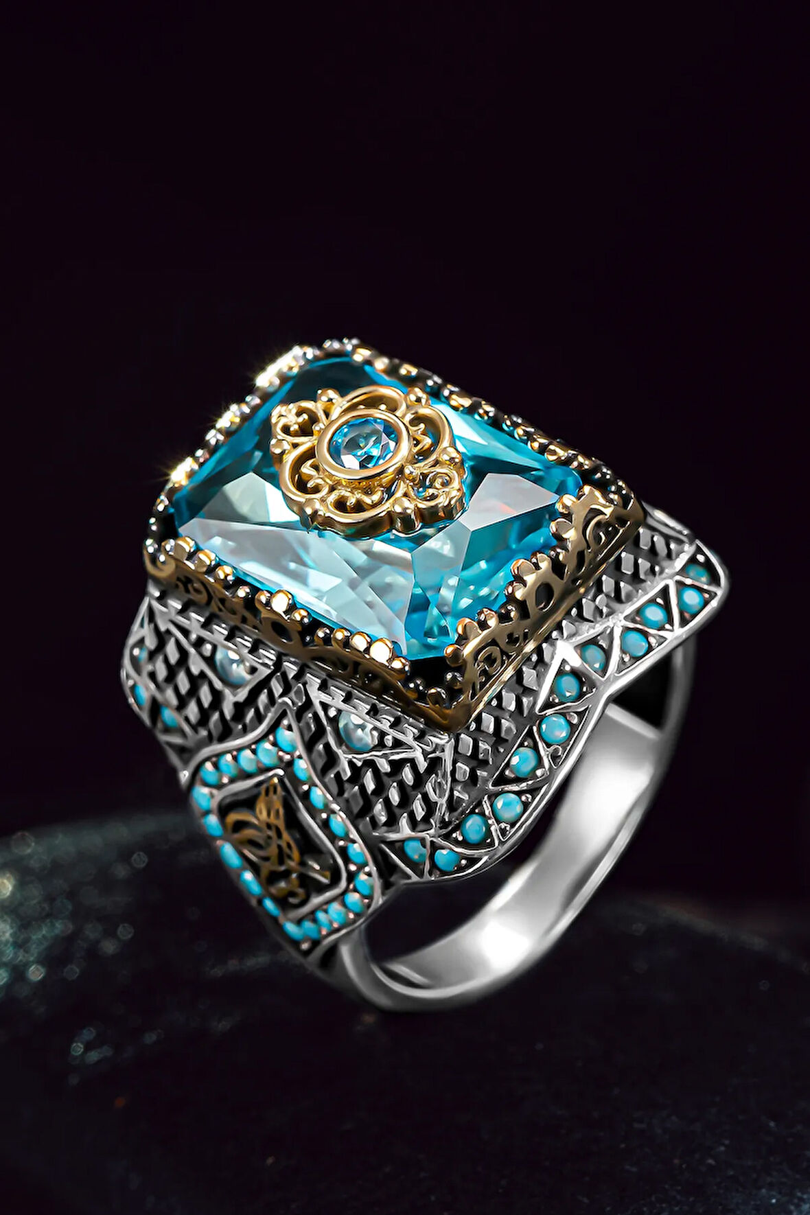 Erkek Gümüş Yüzük - Akuamarine Mavi Zirkon Taşlı Yanı Tuğra Erkek Yüzük