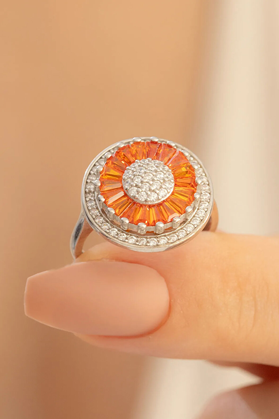 Kadın Gümüş Yüzük - Kadın Döner Başlı Gümüş Yüzük