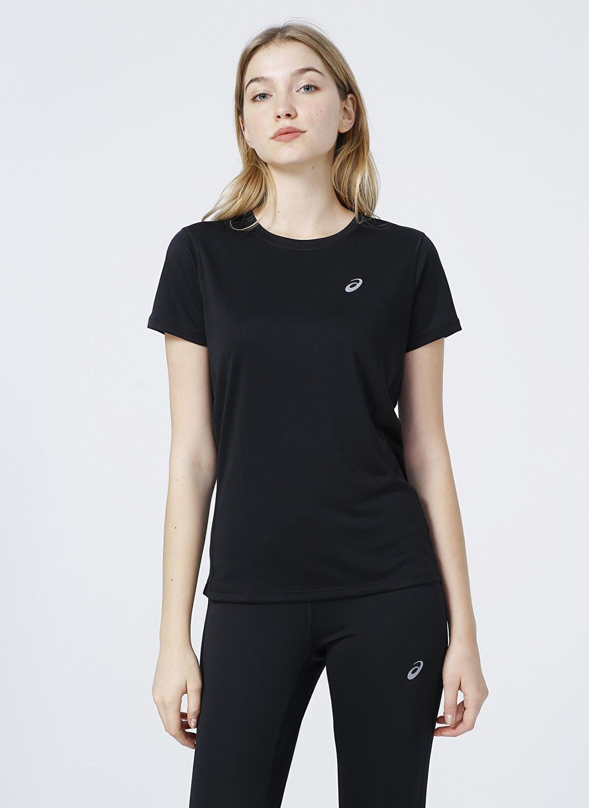 Asics 2012C335-001 CORE SS TOP Siyah Kadın T-Shirt