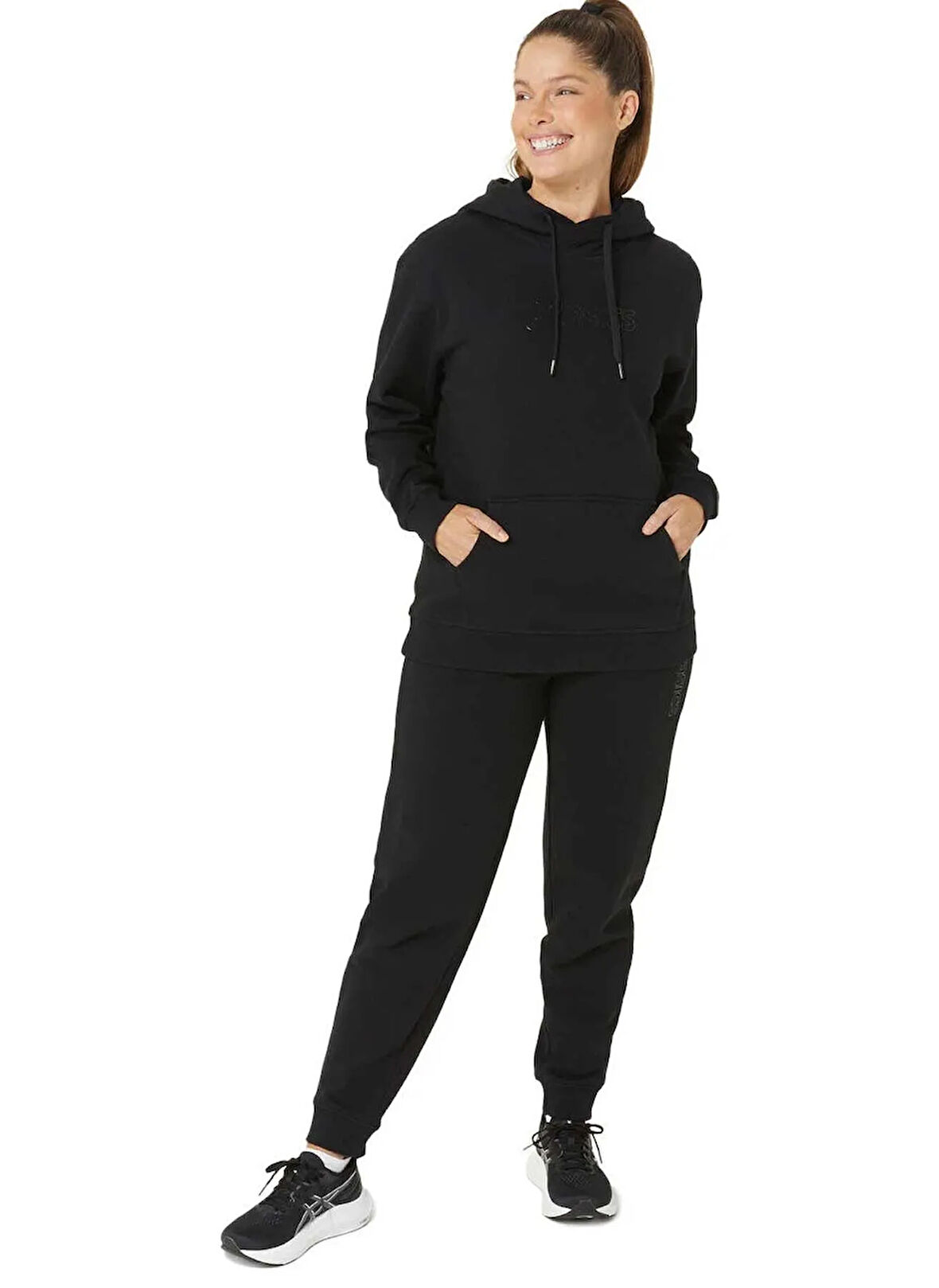 2032C845-002 ASICS LOGO OTH HOODIE Siyah Kadın Kapüşon Yaka Normal Kalıp  Sweatshirt