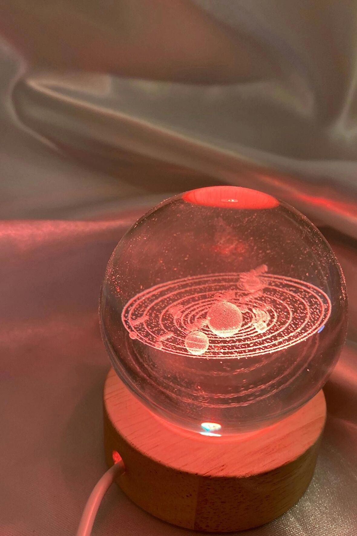 3D Led Işık Cam Küre Çok Işıklı Ahşap Samanyolu Güneş Sistemi