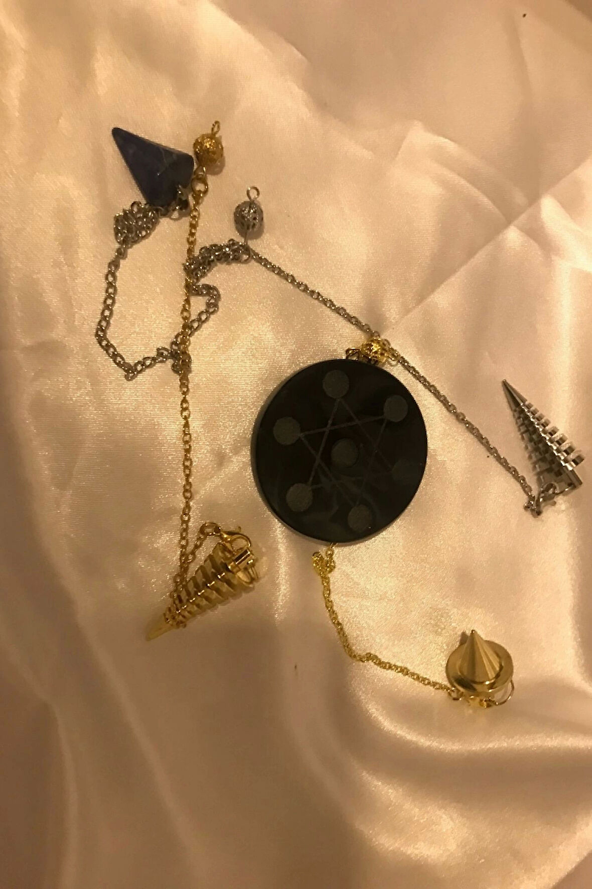 Pandül Sarkaç Doğal Taş Pandül ve Arındırma Temizleme Doğal Opsidyen Taşı Pirinç Pandül Taşı Kinesiyoloji Enerji Çalışmalarına Özel Radyestezi 7 Çakra Aum om