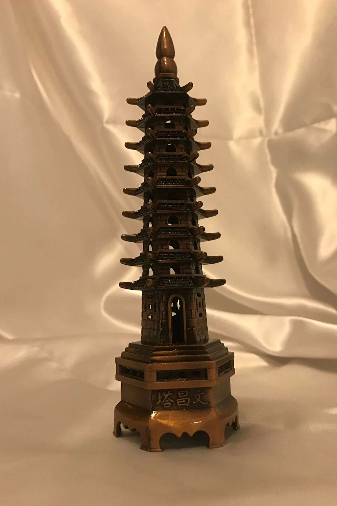 Pagoda Koruyucu Feng Shui Bereket Şans Mutluluk Ejderha Çin Paralı Feng Sui Pagoda