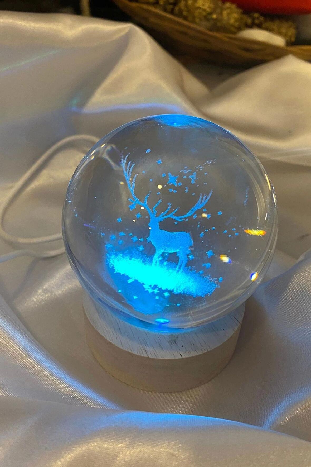 3D Led Işık Cam Küre Çok Işıklı Ahşap Geyik 7 cm