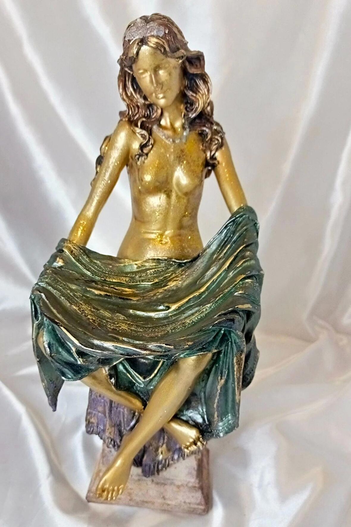 Bereket Veren Dağıtan Kadın Feng Shuı