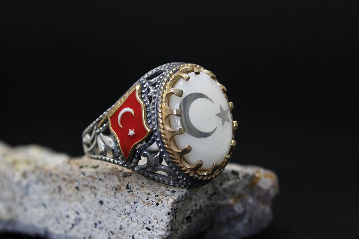 Türk Bayrak İşlemeli Mineli 925 Ayar Erkek Gümüş Yüzük