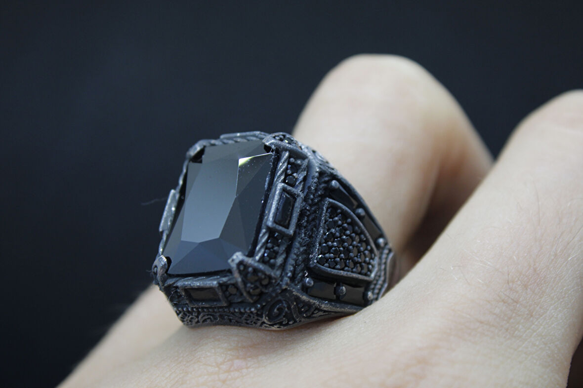 Kare Zirkon Taşlı 925 Ayar Erkek Gümüş Yüzük