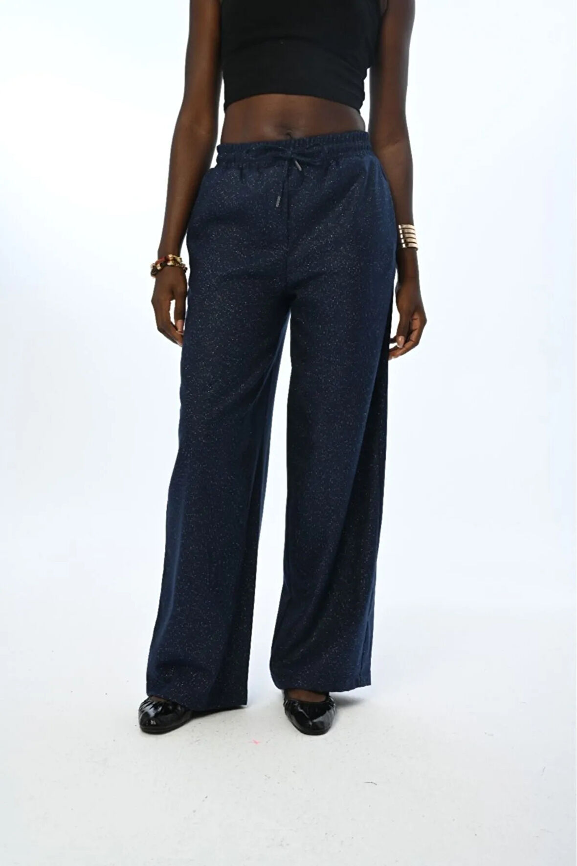 KADIN BELİ LASTİKLİ BOL PAÇA İNCE SİMLİ DÜZ RENK PANTOLON