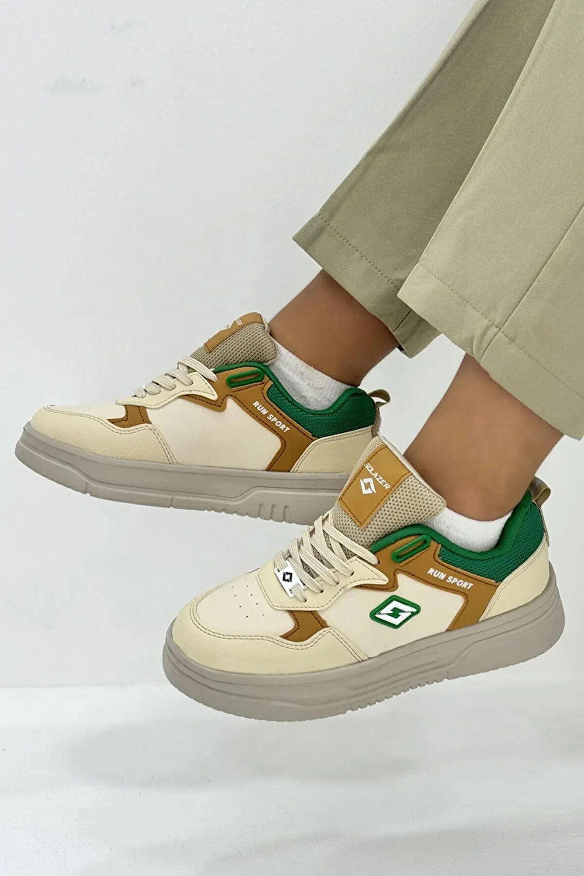 Kadın siyah Ortopedik Taban Cilt A KALİTE  Sneaker 030 Bej / 39