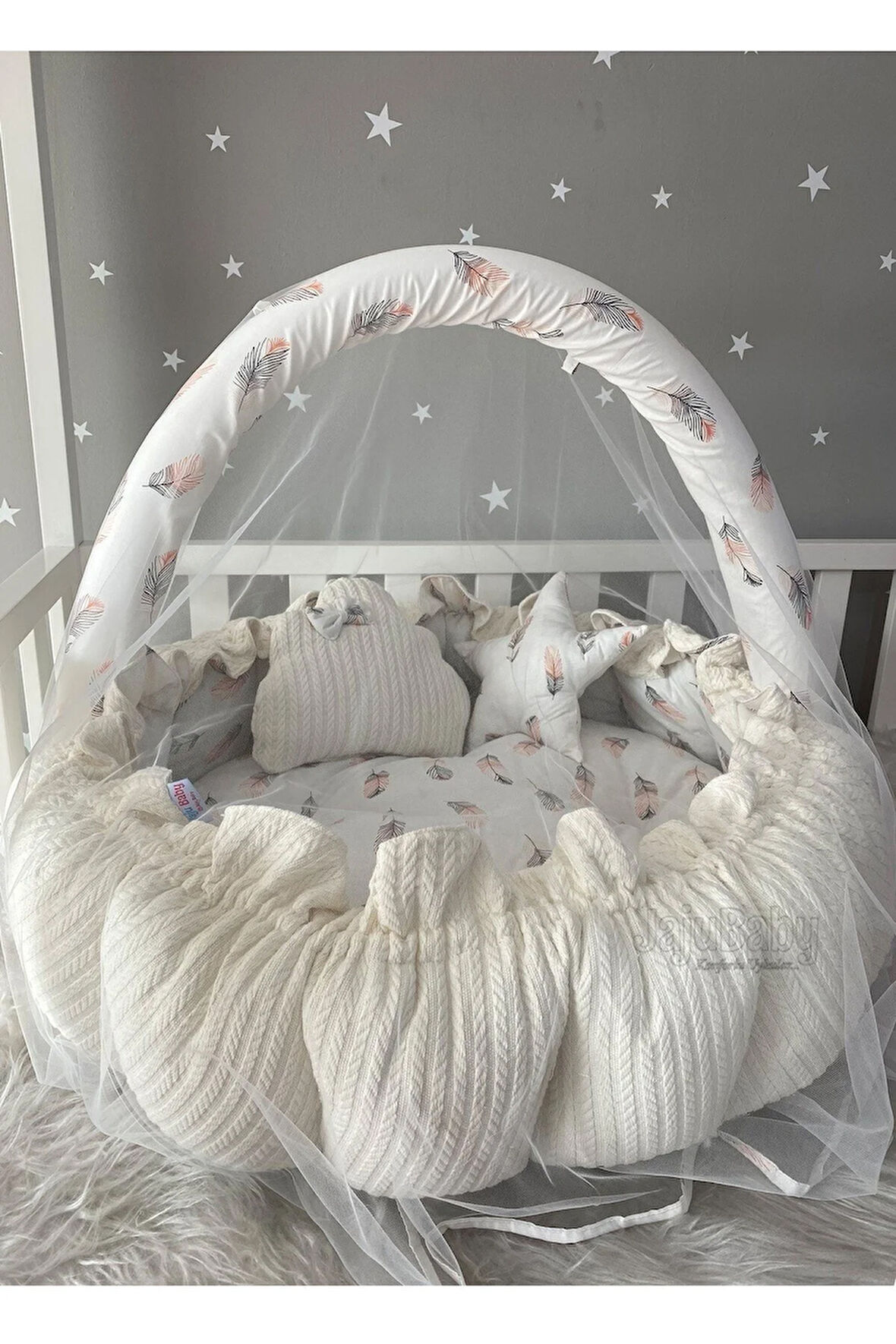 Babynest Beyaz Örgü Kumaş Açılır - Kapanır Oyun Minderi Cibinlik Aparatlı Nest