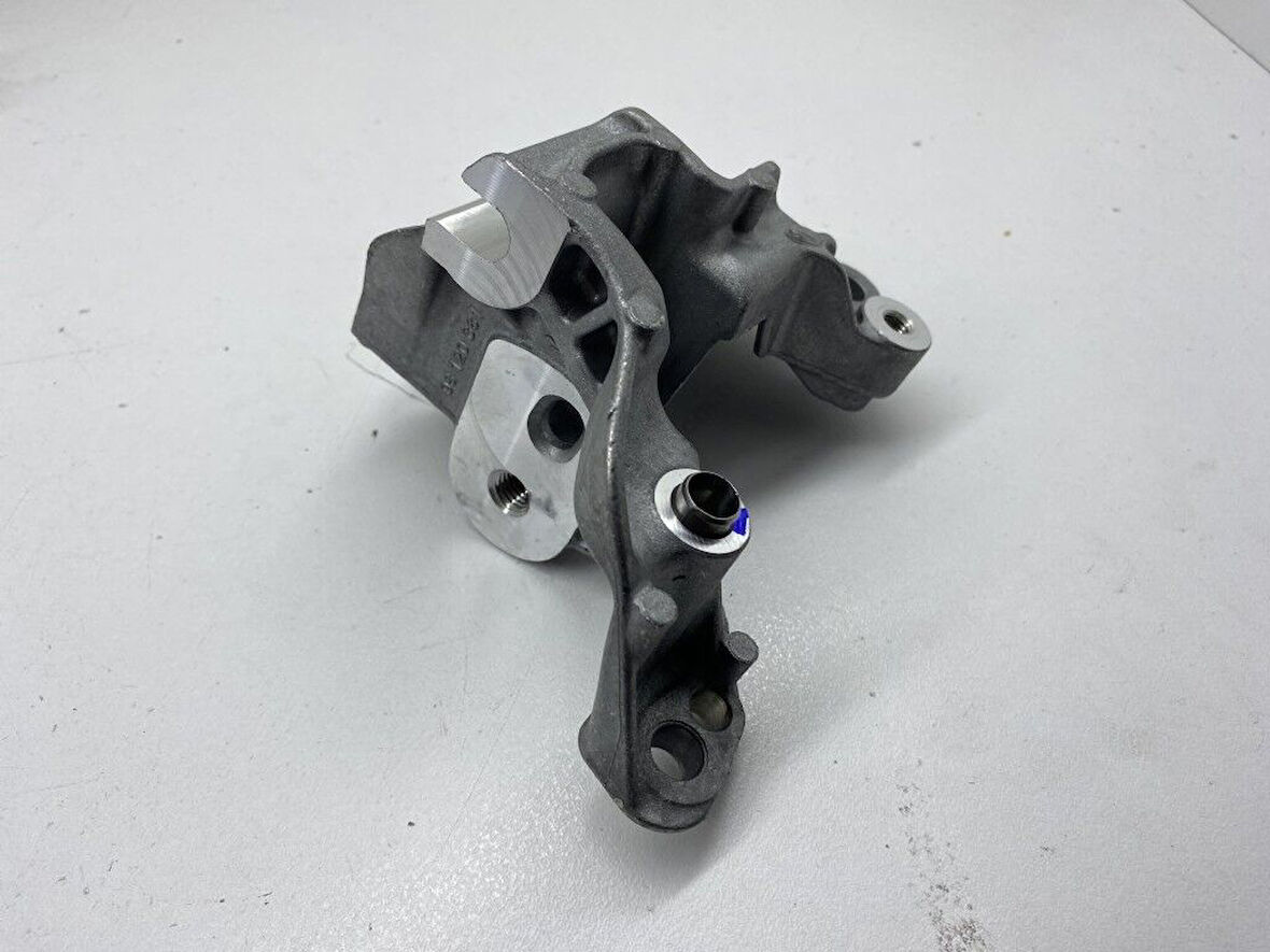ALTERNATOR BAGLANTI AYAK PEUGEOT 2008 A94F 208 301 308 5008 508 1.5 HDI DV5RC DV5RD