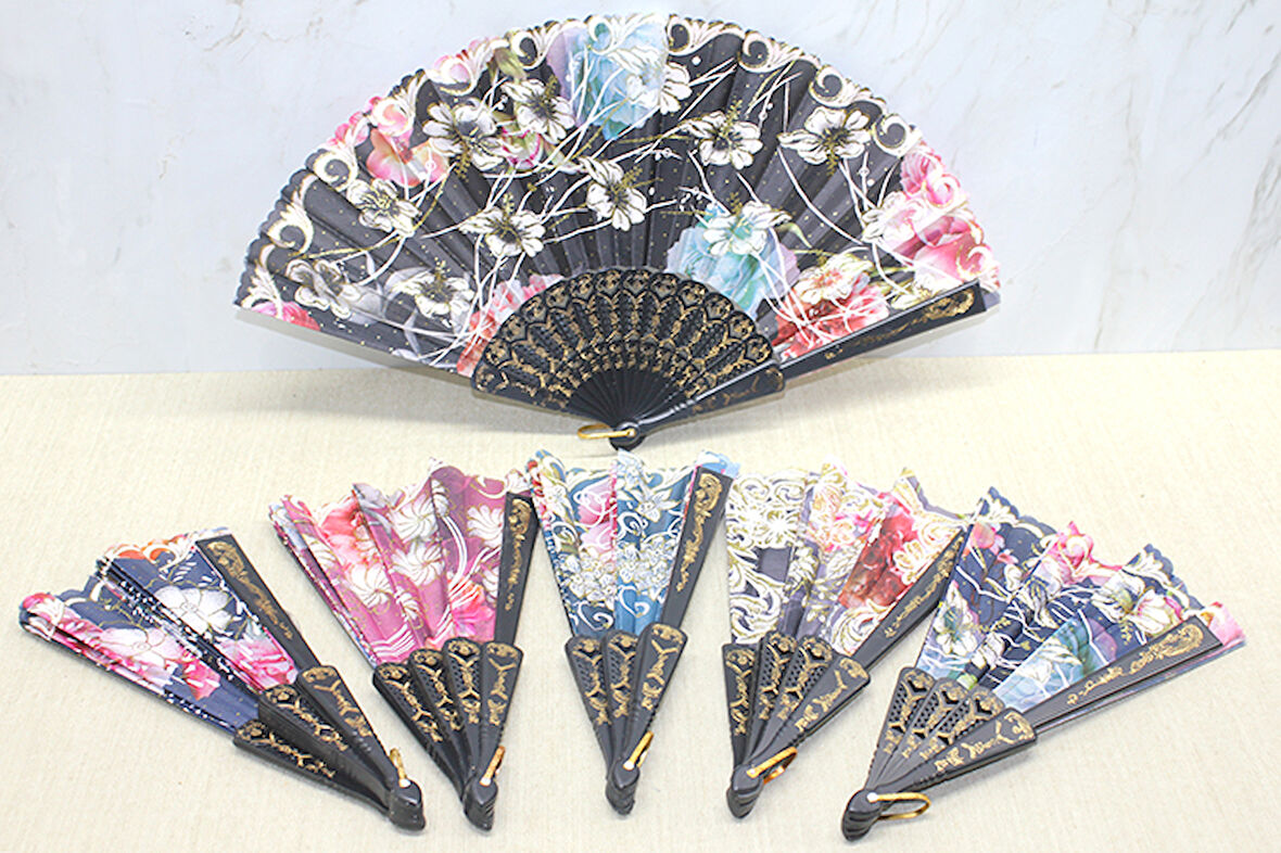 neararsanbizden Plastik Çiçek Desenli Yelpaze