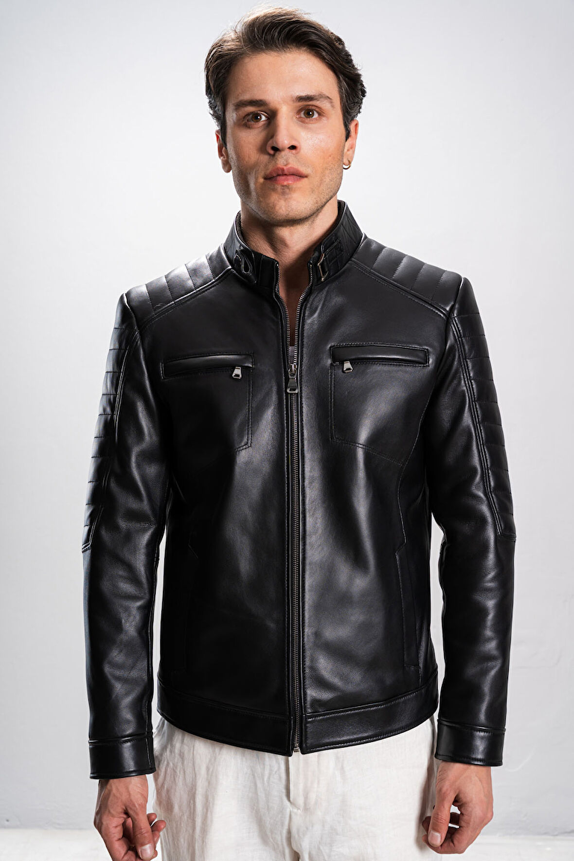 DERİCLUB Monza Erkek Hakim Yaka Omuz Dikişli  Hakiki Deri Spor Mont SİYAH